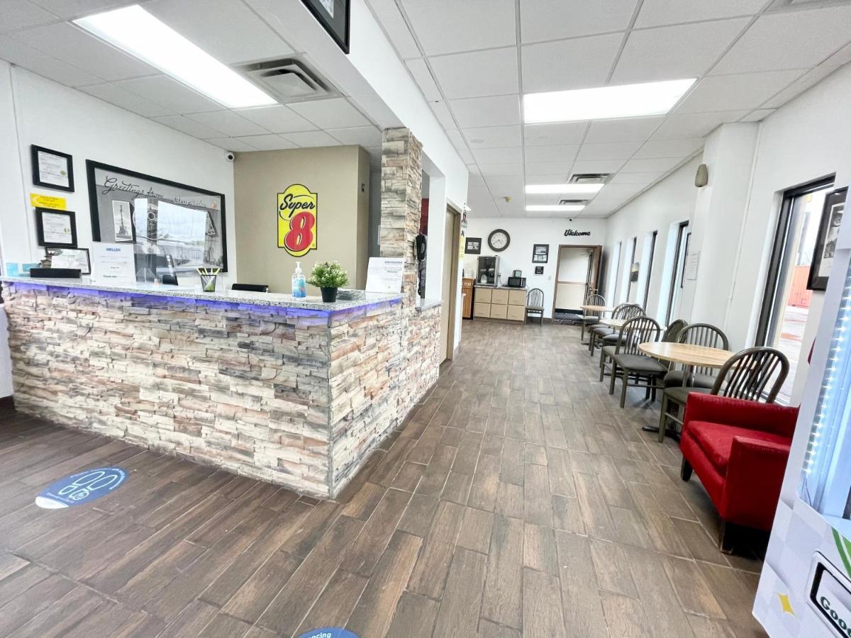 明湖速8酒店 克利尔莱克 外观 照片